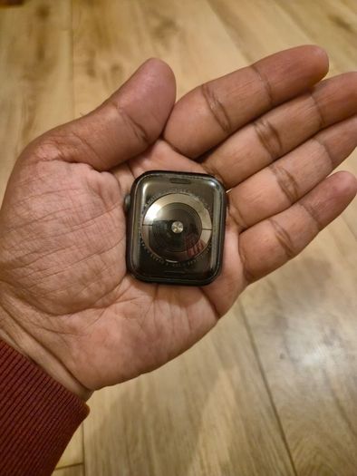 Apple iPhone 15 Pro 256GB + Apple Watch Series 5 44mm (With Premium Accessories)