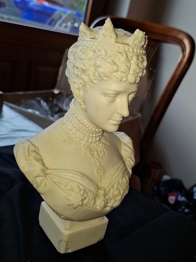 Beautiful Rare Old Parian Ware Bust Queen Alexandra (wife of King Edward VII) and was produced by the renowned British firm Robinson & Leadbeater, This bust was  produced 1897 Ideal for Home or Stage Movie Props