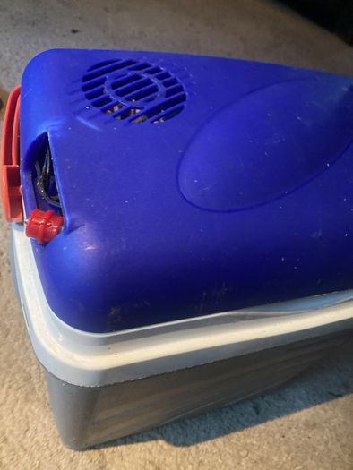 electric cooler box