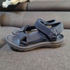 Lightweight sandals size EU 36