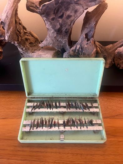 Vintage Milwards "The Fly Master" Made in England Case