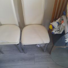 glass table and chairs ( need to be fixed )