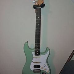 Fender Stratocaster Player Series 2024