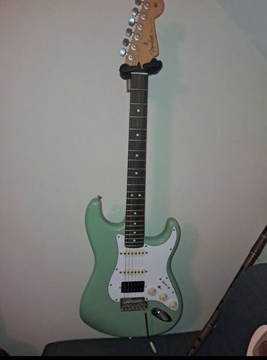 Fender Stratocaster Player Series 2024