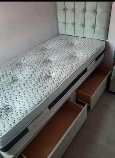 New Stylish single ,Double 4ft, 4ft6, King 5ft And 6ft Superking Sizes Divan Beds Instock. Drawers And Optional Tufted Mattresses Available. Free Delivery