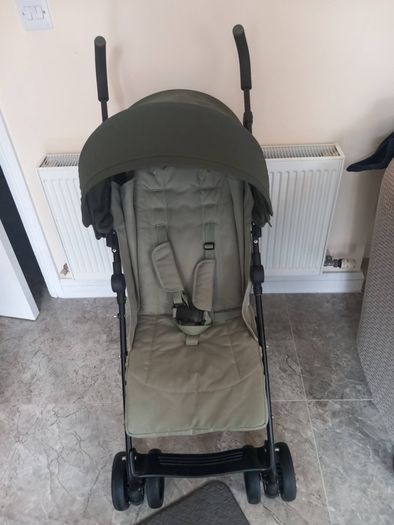 Mama's a papa's baby's buggie no rain covers.