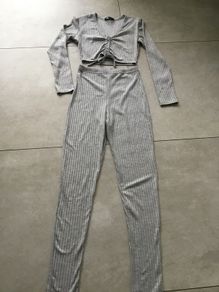Ladies two piece leggings and top. Size 10