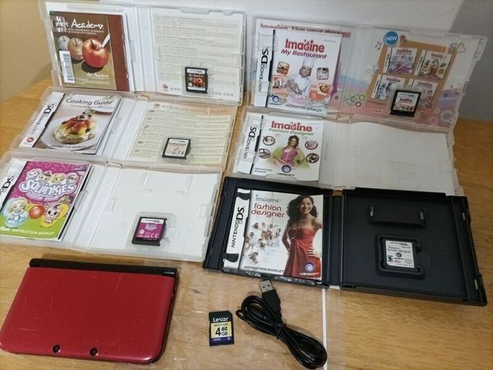 Nintendo 3DS XL red