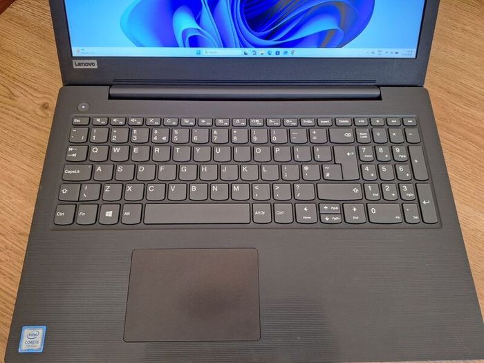 Lenovo V130