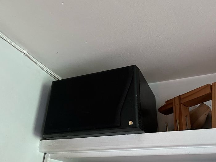 surround sound system