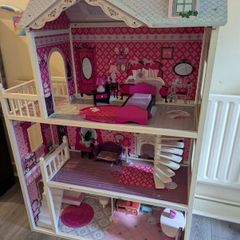 Large dollhouse with accessories