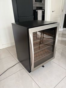 Caple WI6118 Wine Fridge