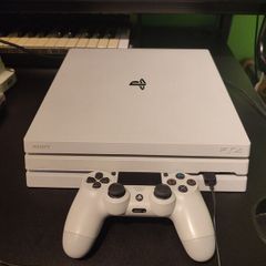 Ps4 Pro 1TB : Model CUH 7216B / Firmware 12.0