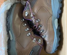 Women Hiking boots