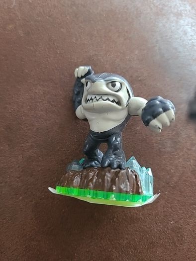 SKYLANDERS   Postage Available