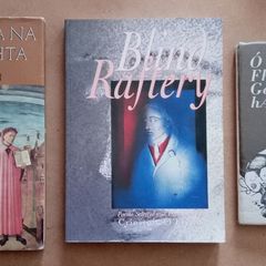 Three Criostoir O Floinn Irish Books