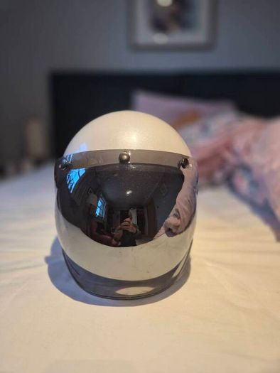 Motorcycle helmet