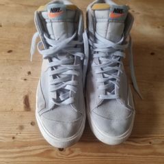 Nike shoesLightly used Nike Blazer Mid '77 PRM Vintage Bone Coconut Milk Grey/Light Blue   Mens Size 10/45