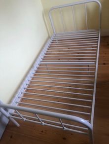 Single bed frame