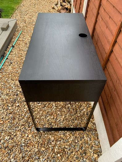 Micke Desk