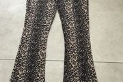 Ladies Stradivarius bootleg Leggings. Size xl.