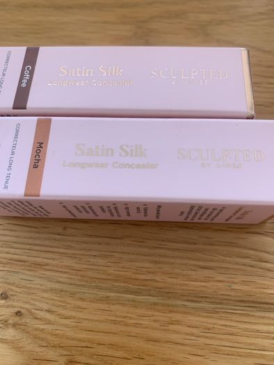 Sculpted by Aimee satin silk concealer brand new