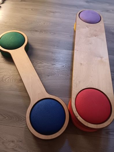 Wooden bridges for use with Staplestein stepping stones