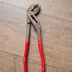 Slim Jaw Waterpump Pliers