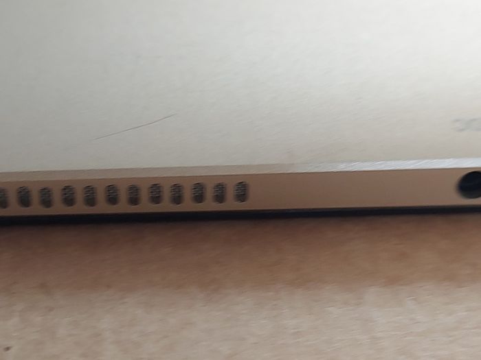 oBook 10, 64 GB, Excellent Cosmetic Condition, not powering on, being sold for parts or repair