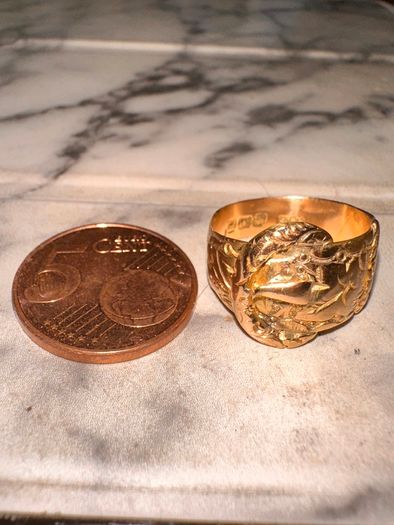 18ct Gold Buckle Ring - Size K