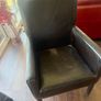leather chair Image 4