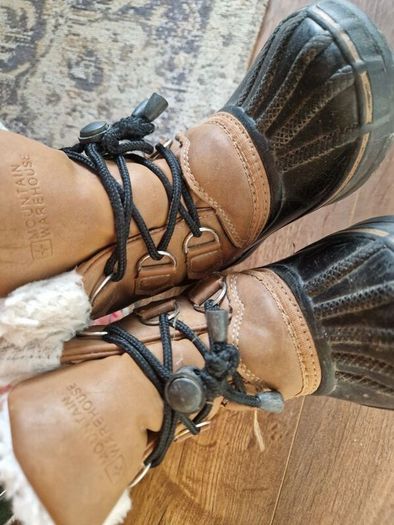 Mountain Warehouse kids boots