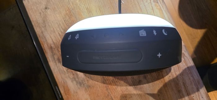 Jbl bluetooth speaker, fm radio, alarm clock