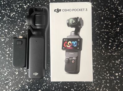 DJI Pocket 3 with battery handle