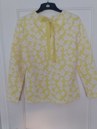 Women's Savida top