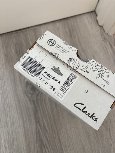 Clark girl summer shoes
