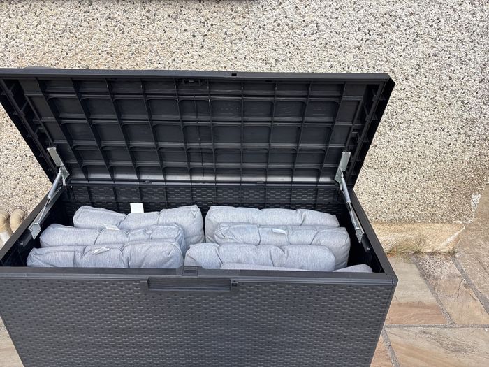 Outdoor Storage bench