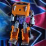 Hasbro WFCK Huffer Deluxe Class Transformers War for Cybertron Kingdom Image 2