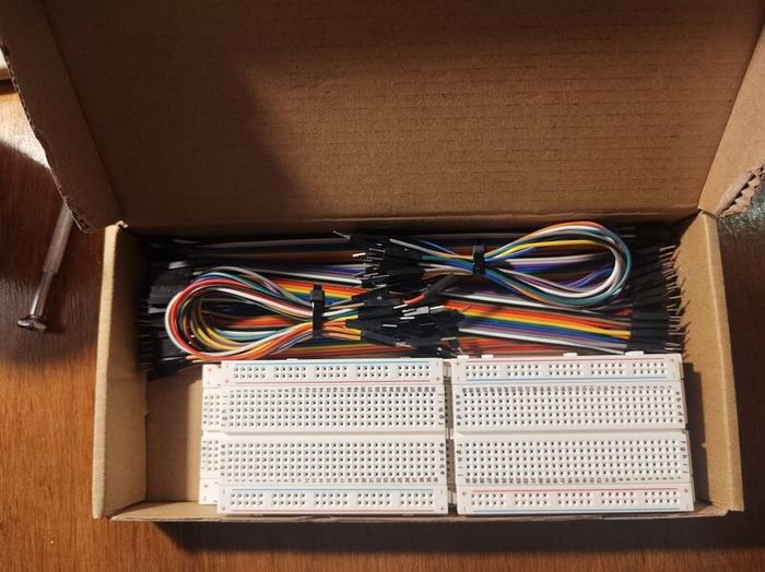 Solder less breadboard jumper wires kit