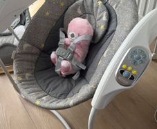 Graco baby swing, free delivery