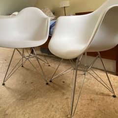 Snazzy white office or waiting room chairs - set of 6
