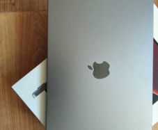 Macbook Pro M1 A2442 broken parts/spares