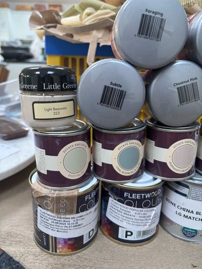 Multiple paint samples