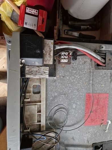 Dometic 77l caravan fridge/freezer
