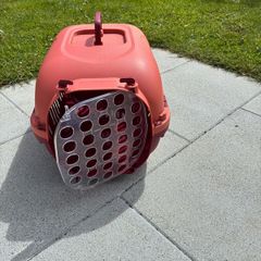 pet crate with door and opening roof