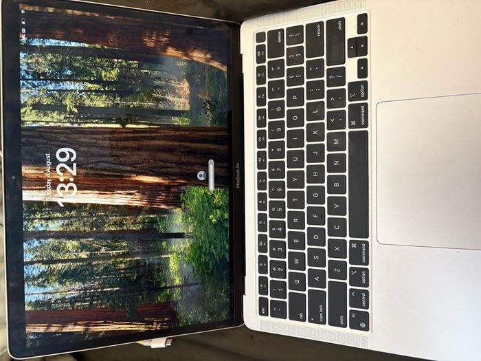 Macbook Air M1 2021