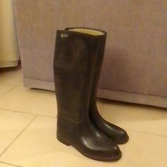 Horse riding boots