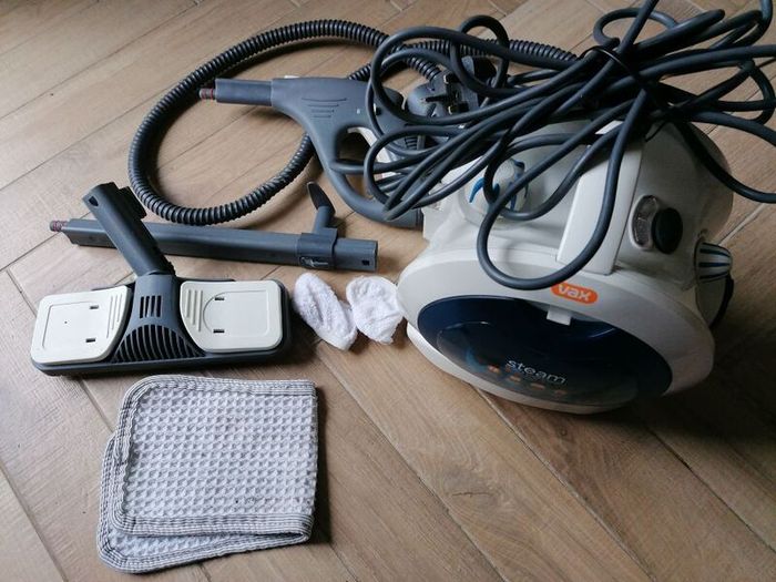 Steam cleaner