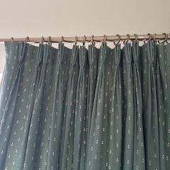 Curtain