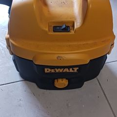 Dewalt wet & dry vacuum cleaner